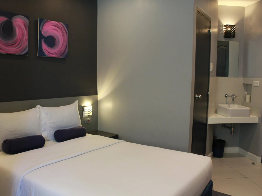 Leez Inn Malate