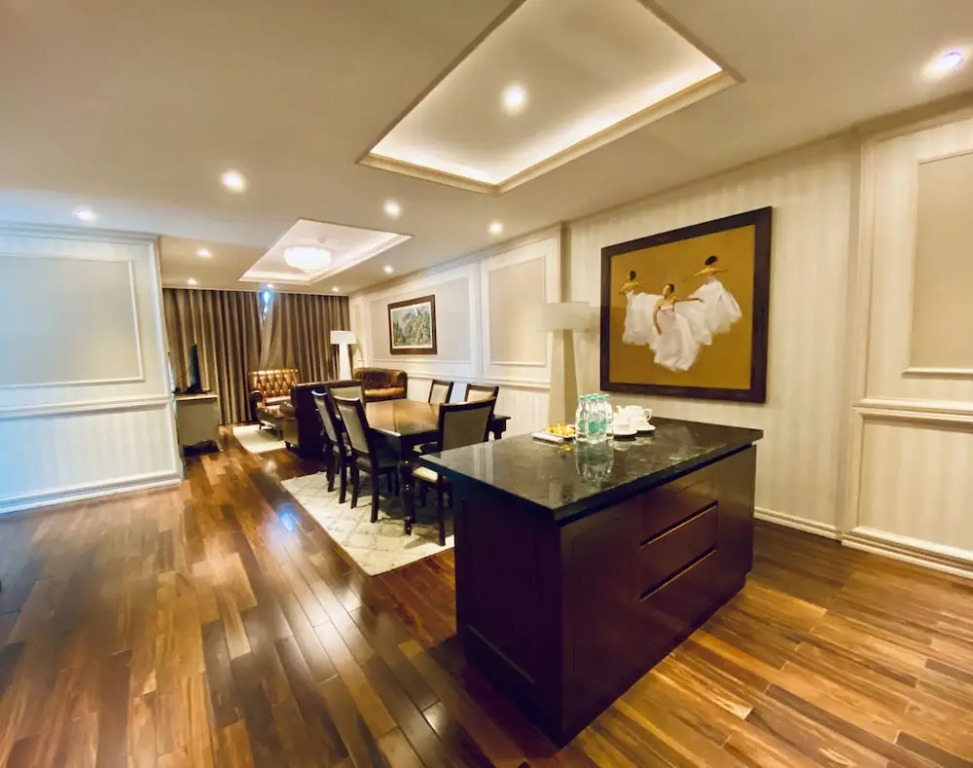 M Suites by S Home