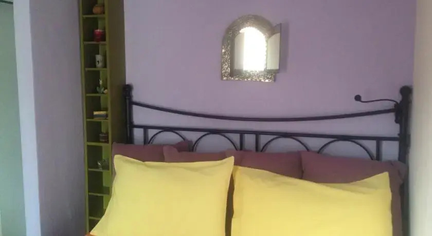 Mole'N Room