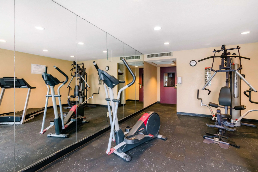 Quality Inn & Suites Carthage near Precious Moments Chapel