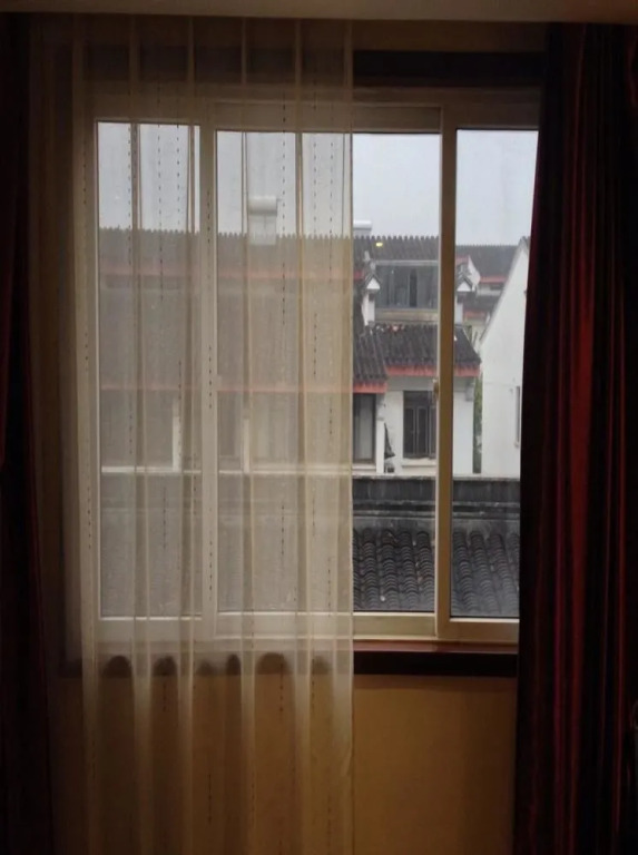 Langshi Holiday Hotel