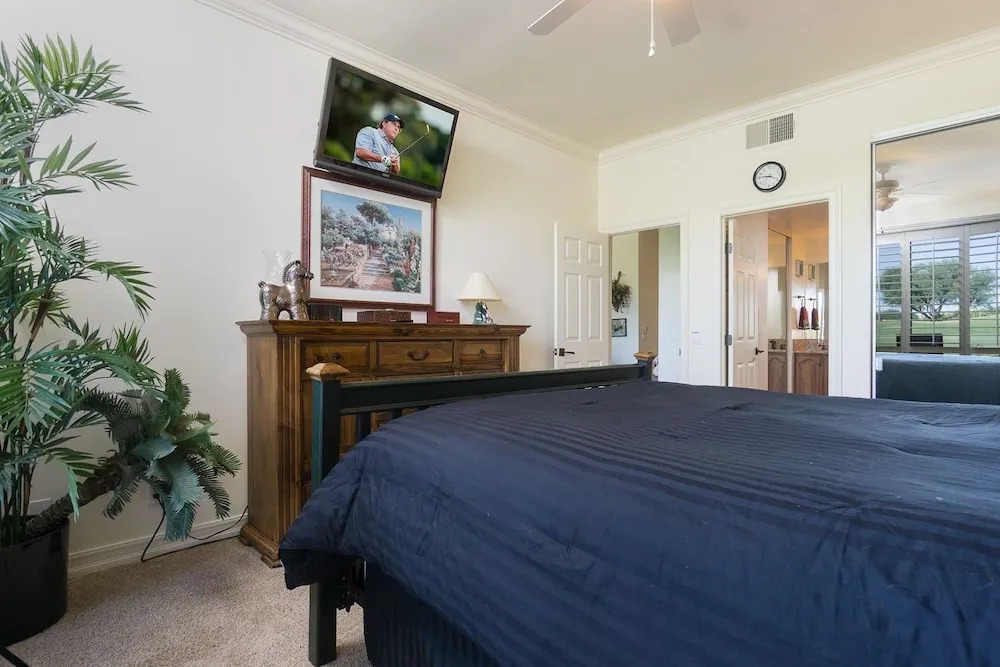 La Quinta Condo on PGA Golf Course by RedAwning