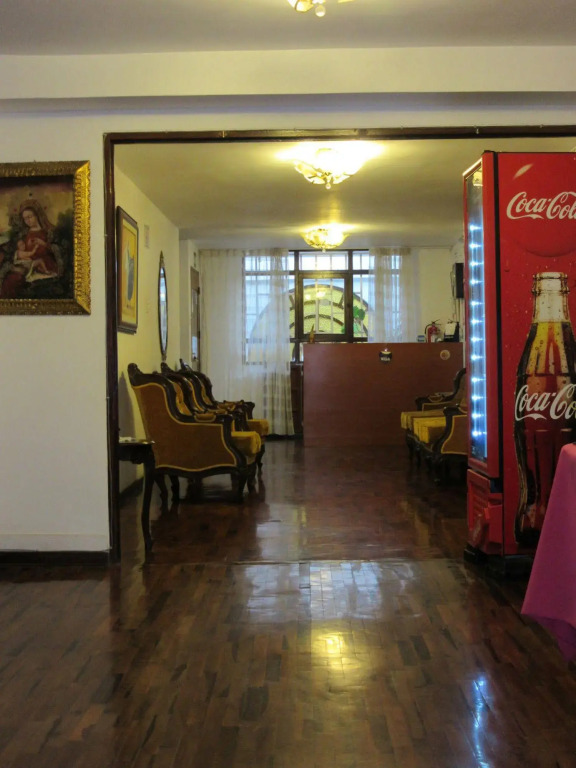 Las Palmeras Inn