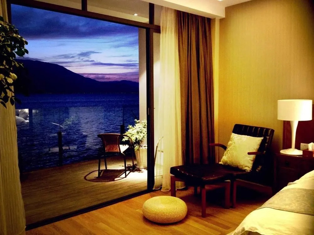 Bonum Lakeside Boutique Hotel