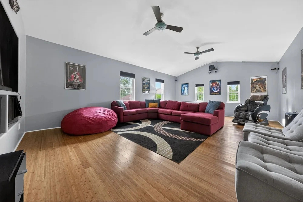 San Antonio Retreat 5br Sleeps 9 near Fiesta Tx 5 Bedroom Home