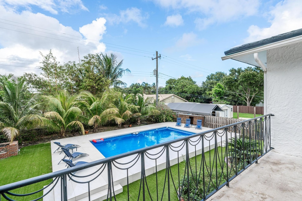 Fox Palace Pool House