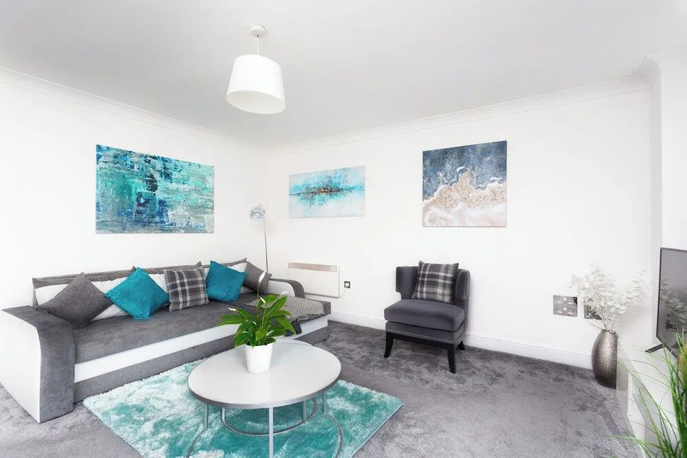 Absolute Stays At The Qube - Families Contractors, Free Wifi