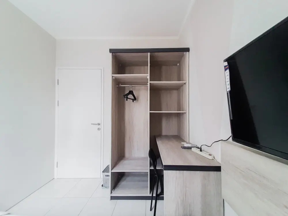 Homey Studio at Alesha Vanya Park BSD Guest House (Sharing Bathroom)