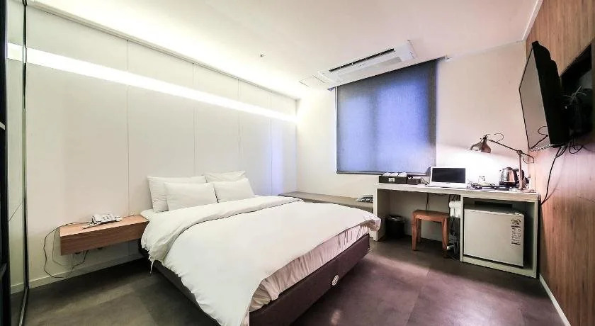 Blvd Hotel