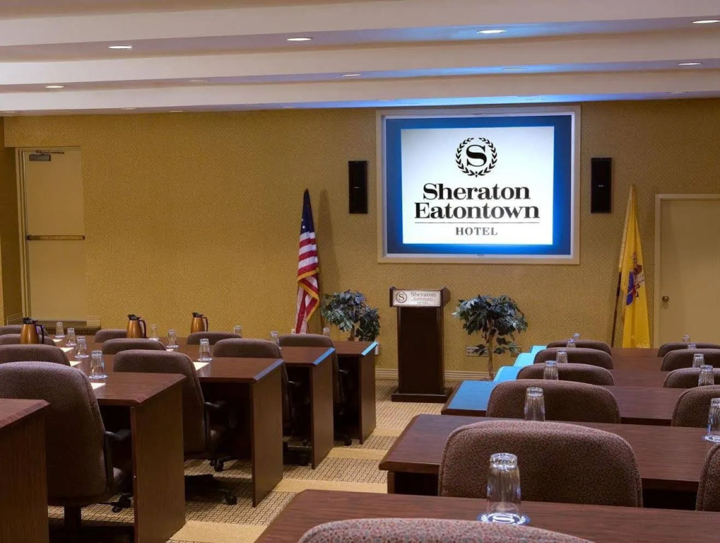 Sheraton Eatontown Hotel