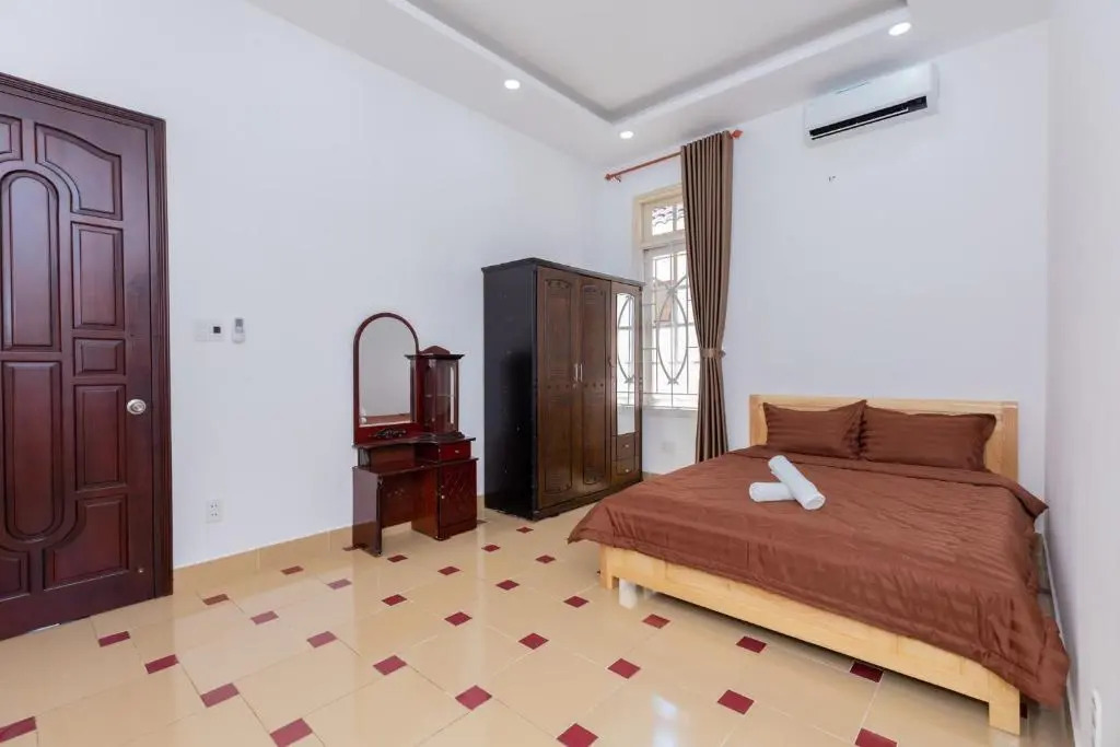 Ruby Villa F1