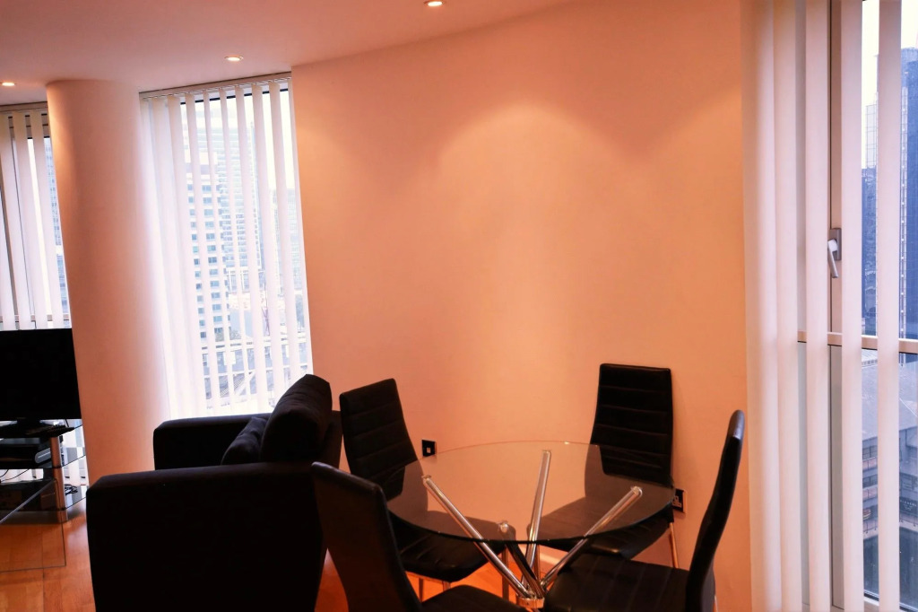 Zen Apartments - City Airport London