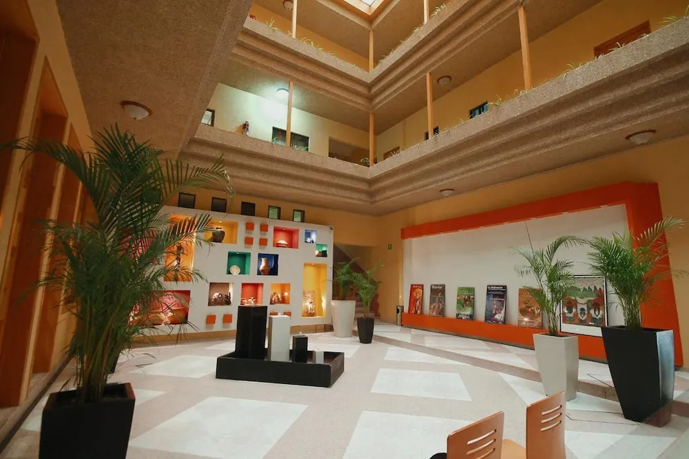 HOTEL EL CONQUISTADOR MONARCA