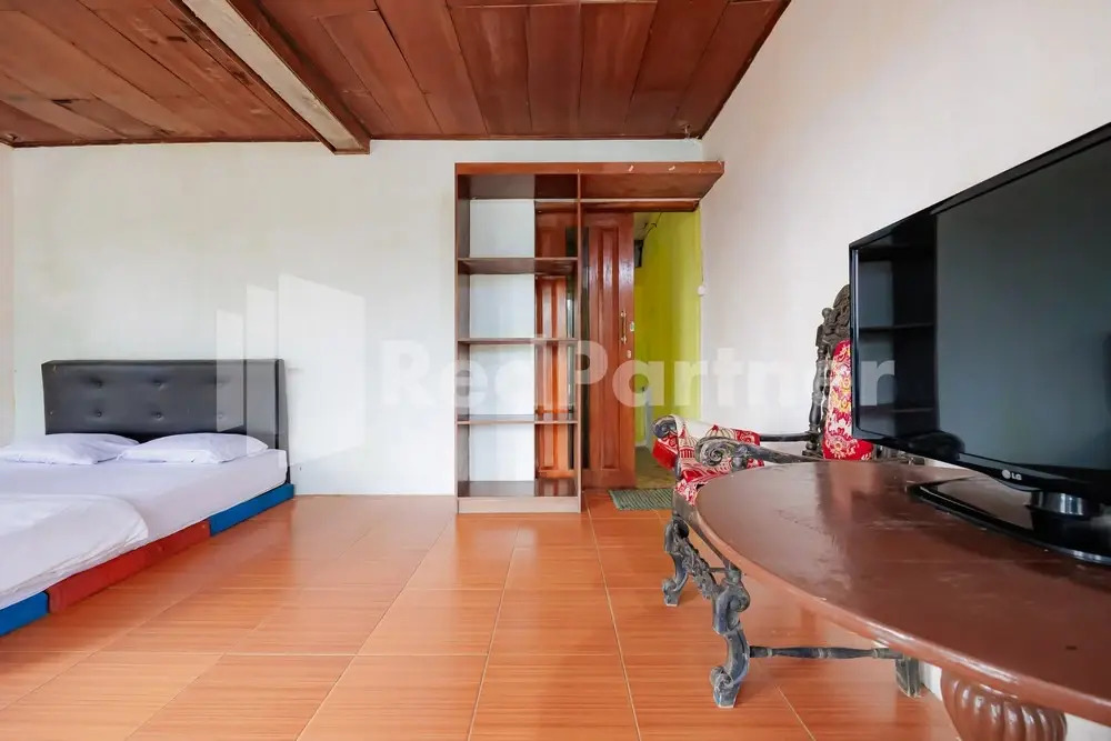 Villa Kampus Near Taman Safari Cisarua Puncak RedPartner