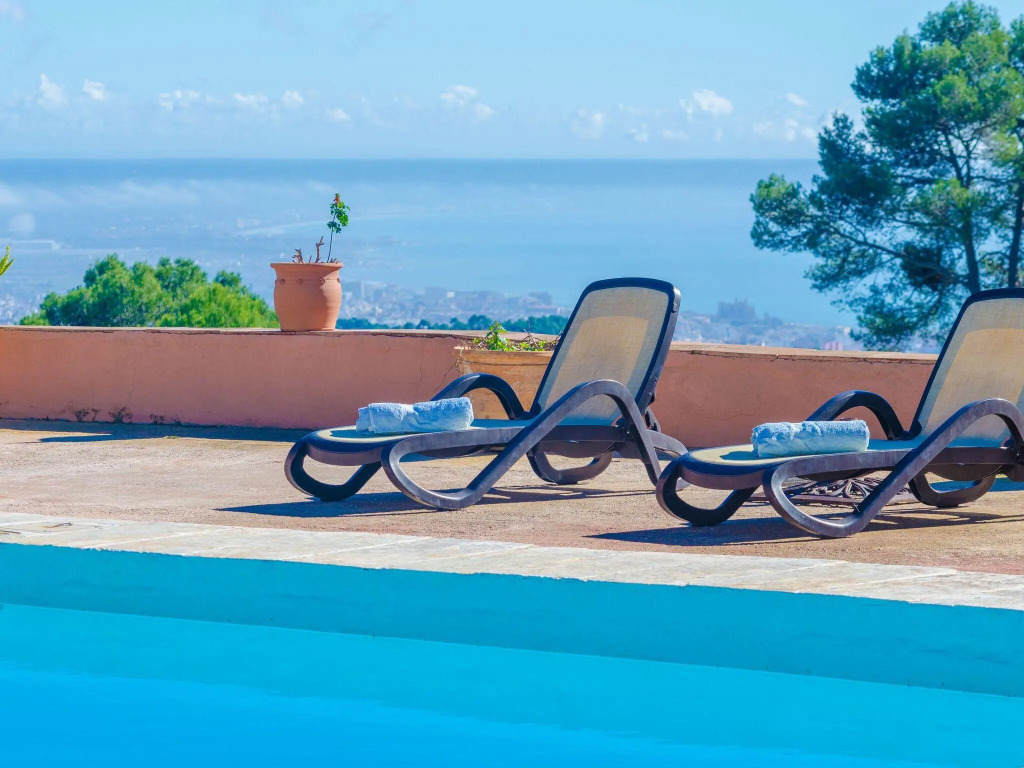 SOBREAMUNT - Villa for 6 people in Esporles.