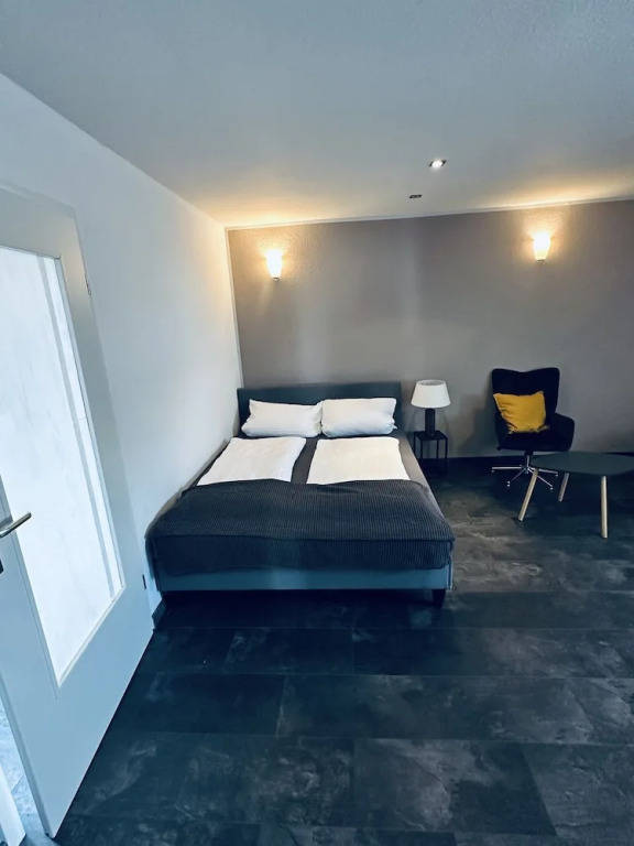 Ferienwohnung mit Balkon in Calden