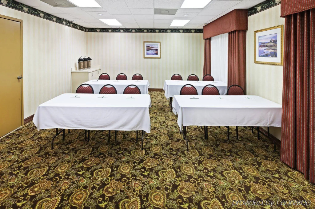 Best Western Plus Hobby Airport Inn & Suites