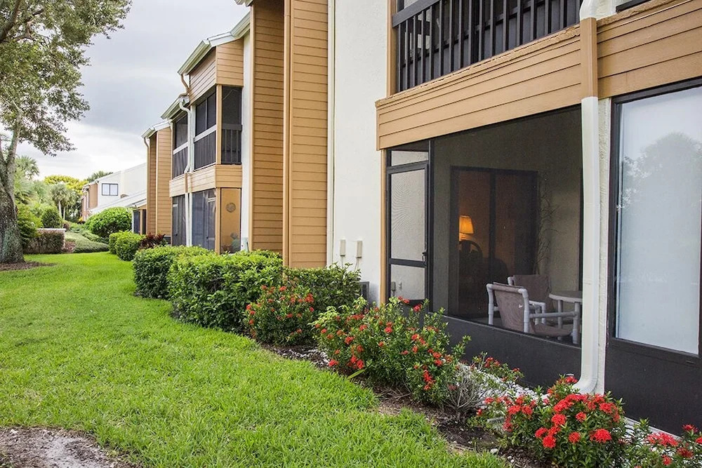 Clubview Country Club 2 Bedroom Condo