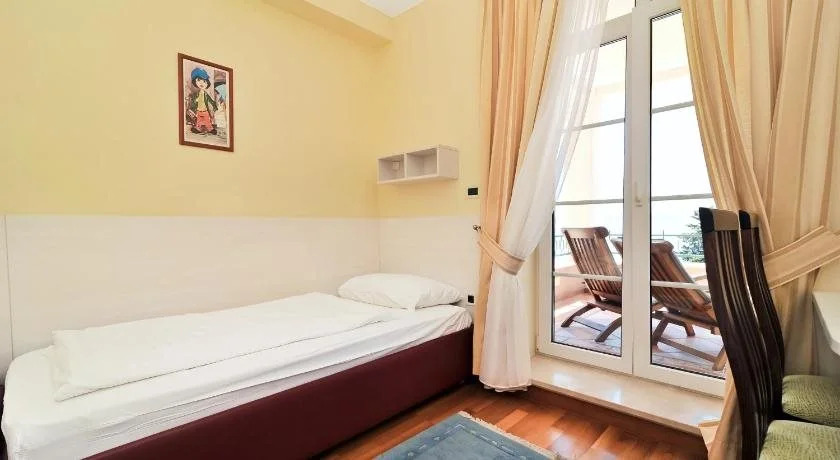 Villa Hresc M