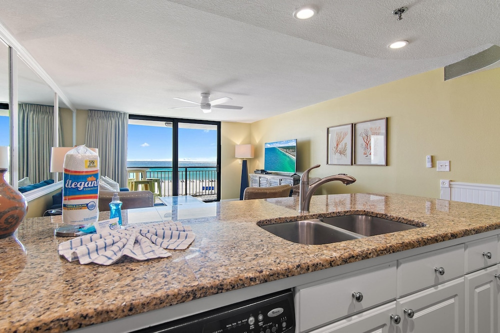 Sundestin 303