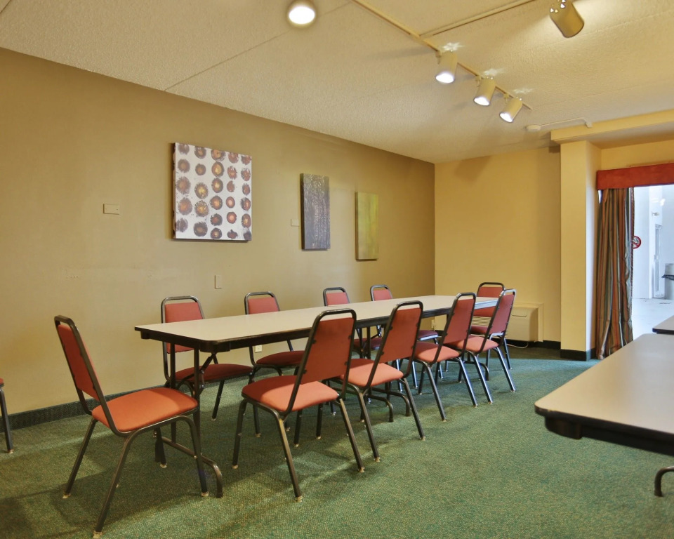 Quality Inn & Suites Elizabethtown