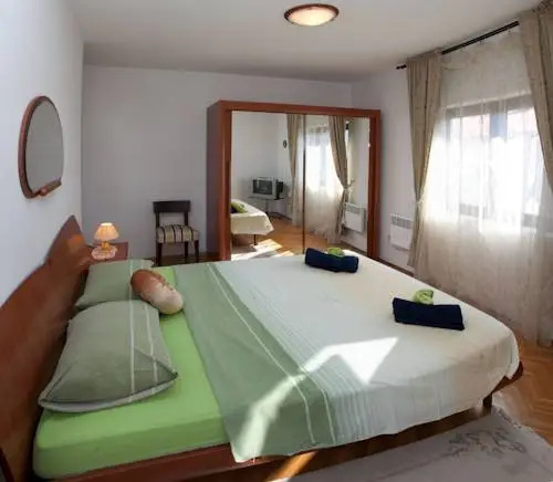 Sun Odyssey Zenta Apartments