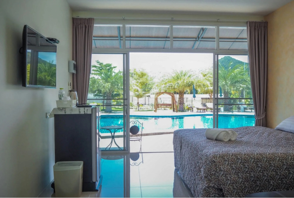 Mountain View resort Pranburi เพจหลัก
