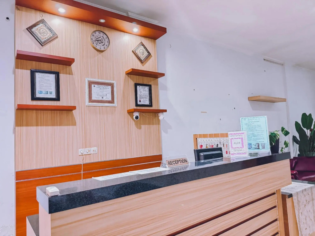 Apri Inn Syariah by Oyo Rooms