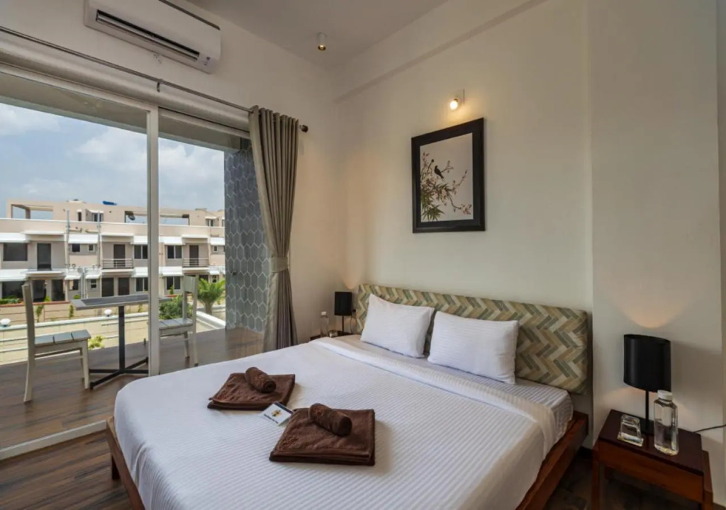Saffronstays Fred
