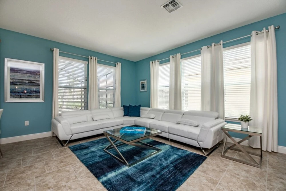 Solterra - 4104 Oaktree Drive