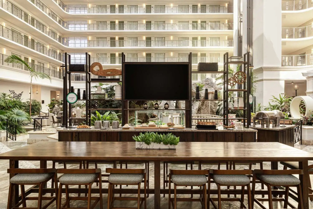 Отель Embassy Suites by Hilton Fort Lauderdale 17th Street