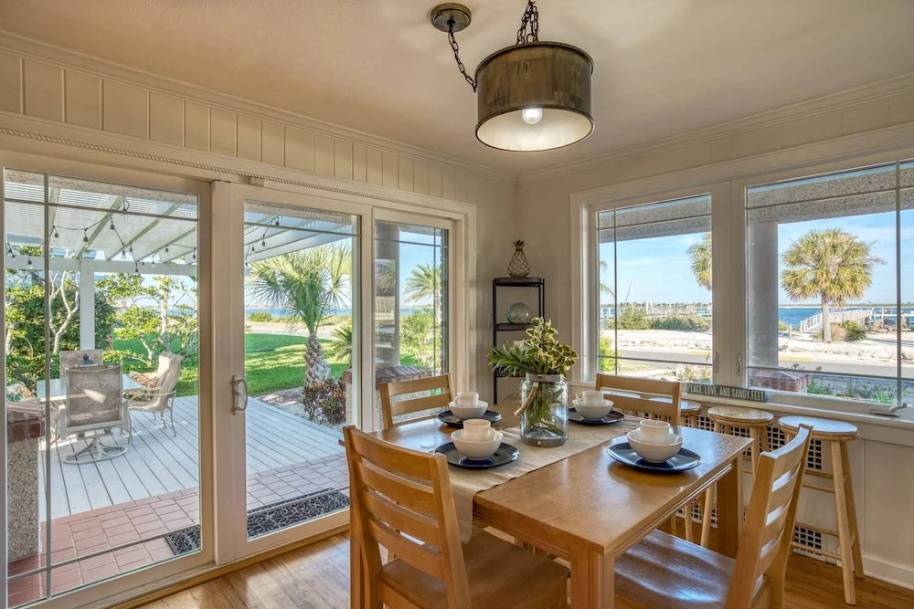 Waterfront Paradise