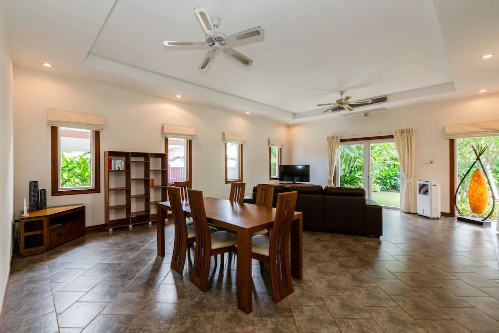 Private Pool Villa With 3 Bedrooms Oph3