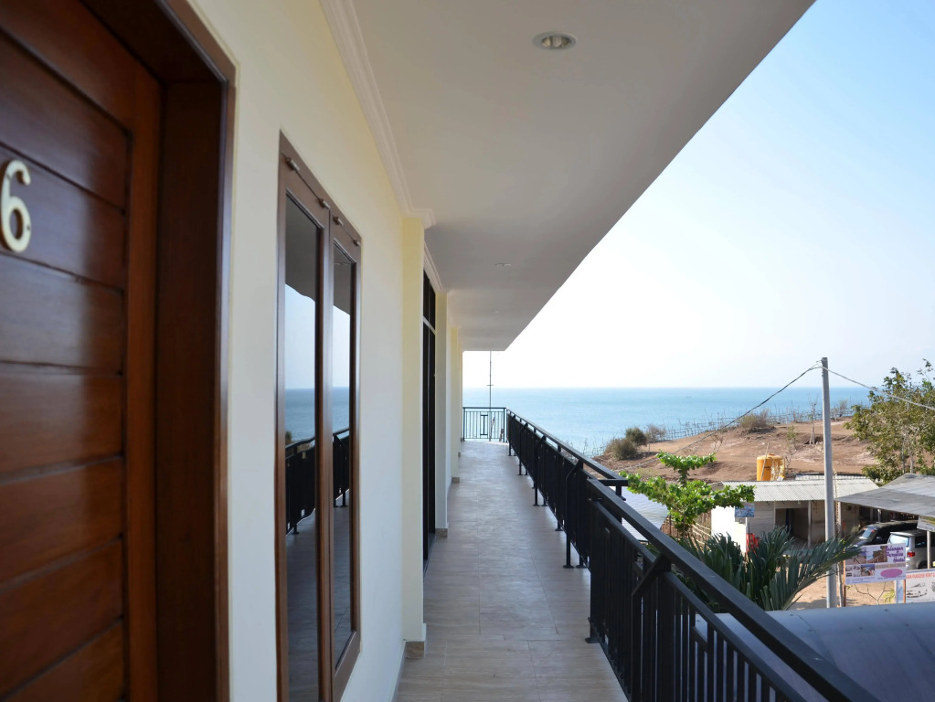 Balangan Paradise Hostel and Restaurant