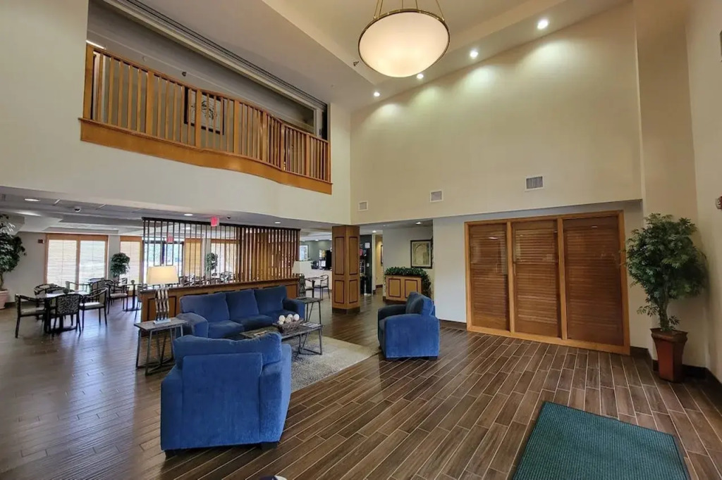 Holiday Inn Express Fayetteville Fort Bragg by IHG