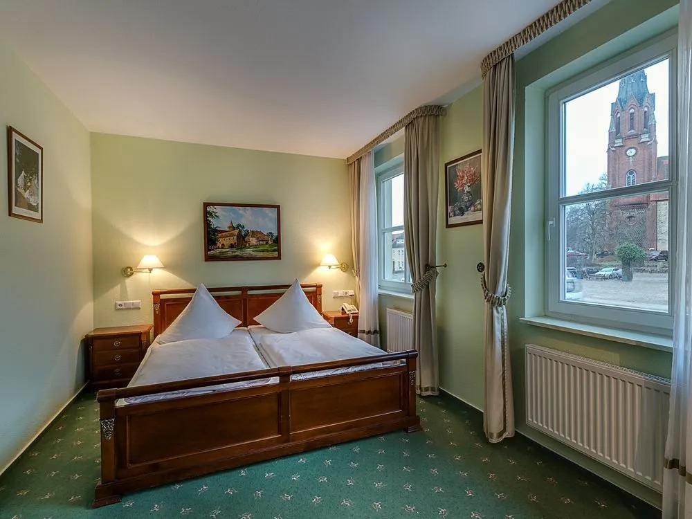 Hotel Zur Burg GmbH