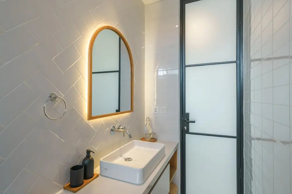 Puri Senang - Modern Pool Villa, 6 Mins to Berawa Beach & Finns