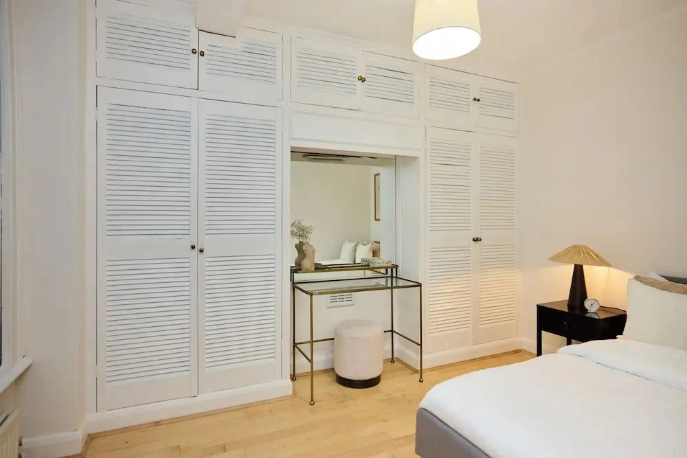 The Albion Lower Apartment