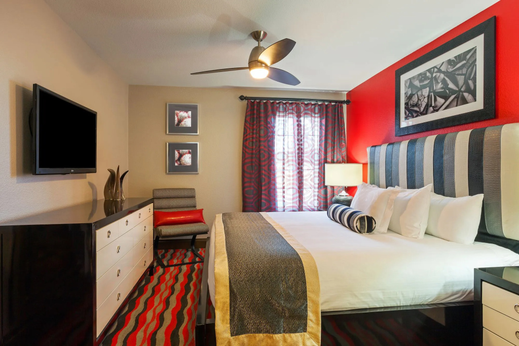 Holiday Inn Club Vacations at Desert Club Resort
