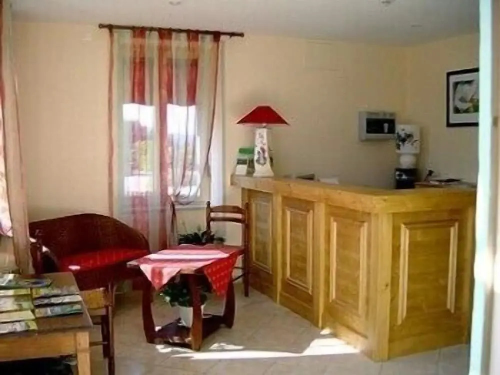 Logis Le Saint Cyr