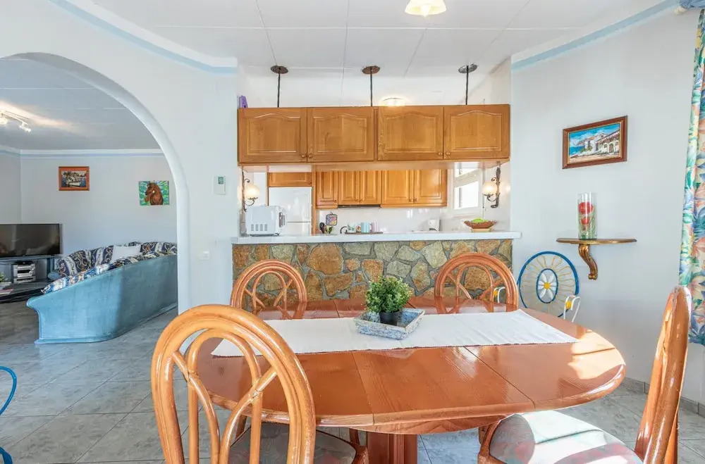 Apartment in Empuriabrava Near Sandy Beach