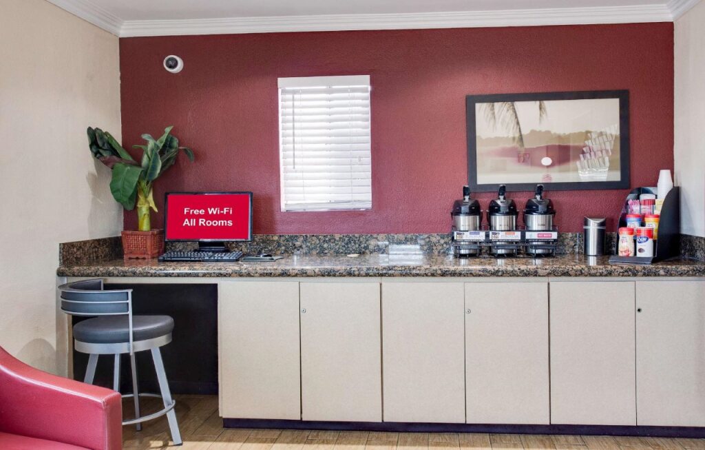 SureStay Hotel by Best Western San Diego Pacific Beach
