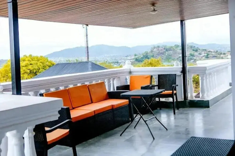 Taj Suites