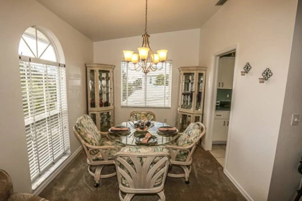 5211 Avenida Pescadora