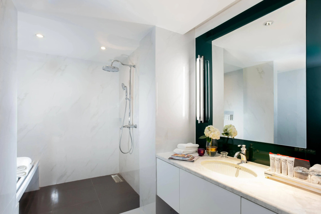 La Seine Boutique Hotel
