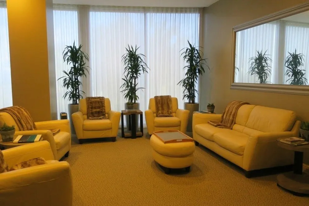 TRUMOV1BRS Unit - 605 - 1 Br Condo