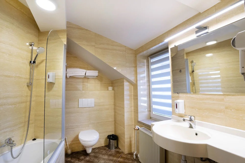 Hotel Victory Home - 10min Lotnisko Chopina, 15min to Zachodni, 5min to Progresja