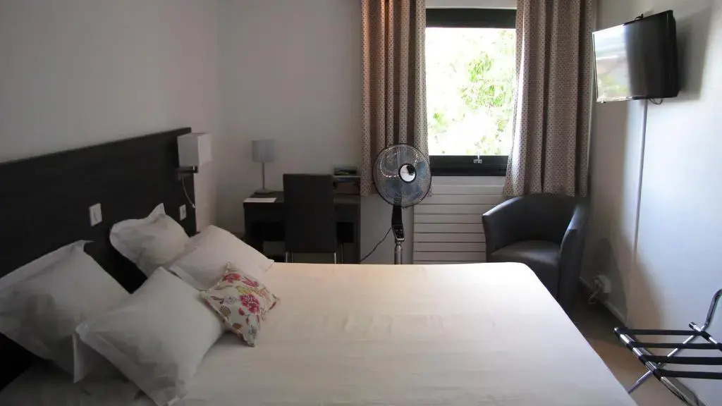 Logis hôtel Annecy nord / Argonay