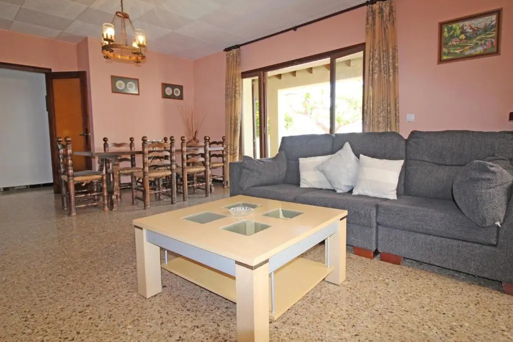 Apart-rent Casa con jardín Pani 0081