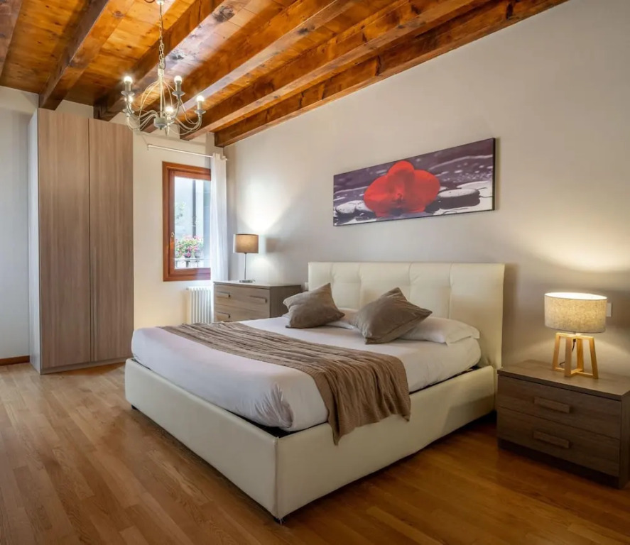 Herion Palace Apt 3 by Wonderful Italy